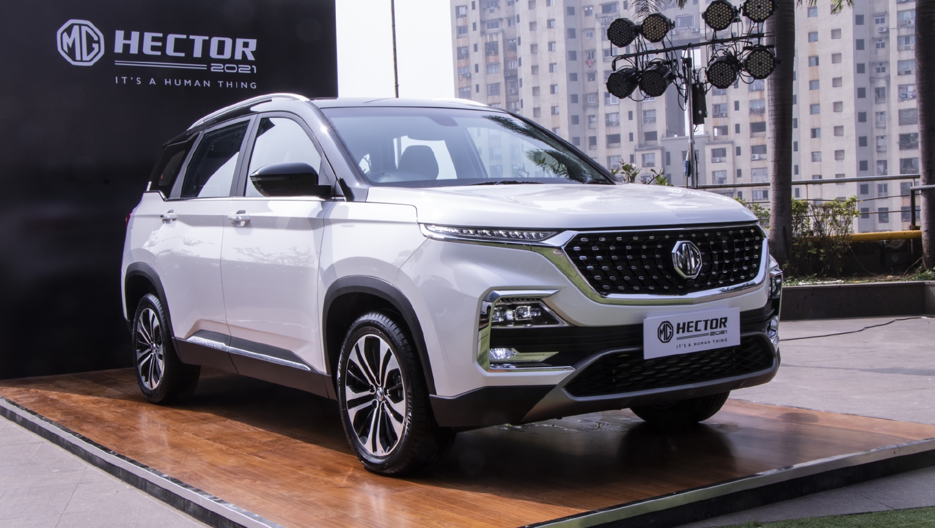 MG Hector Image & Exterior Photo Gallery [Images]