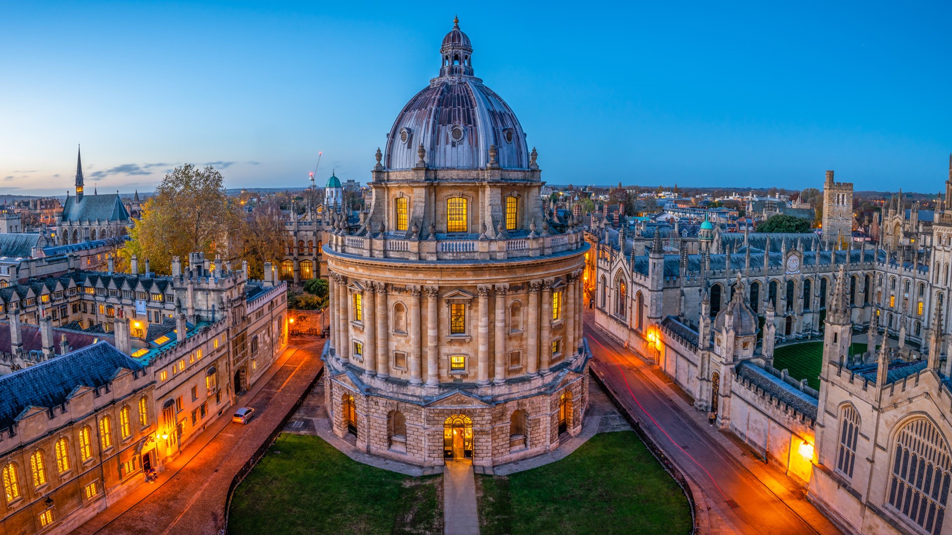 Evening view of Radcliffe Camera in Oxford University, England, UK. Windows 10 Spotlight Image