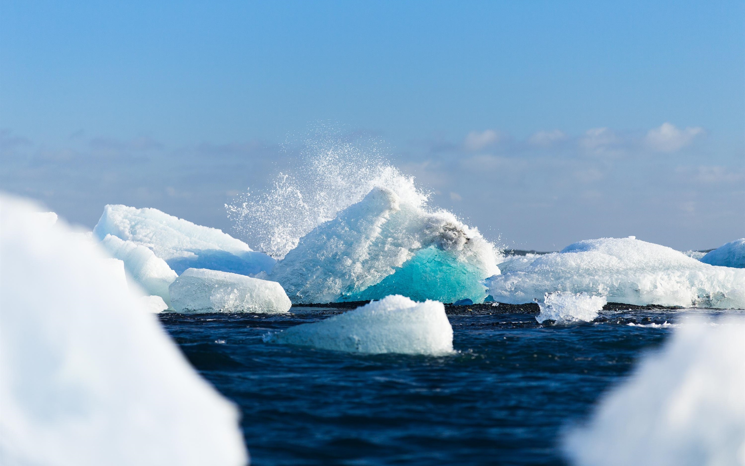 Wallpaper Iceland beautiful snow, sea, winter 2880x1800 HD Picture, Image