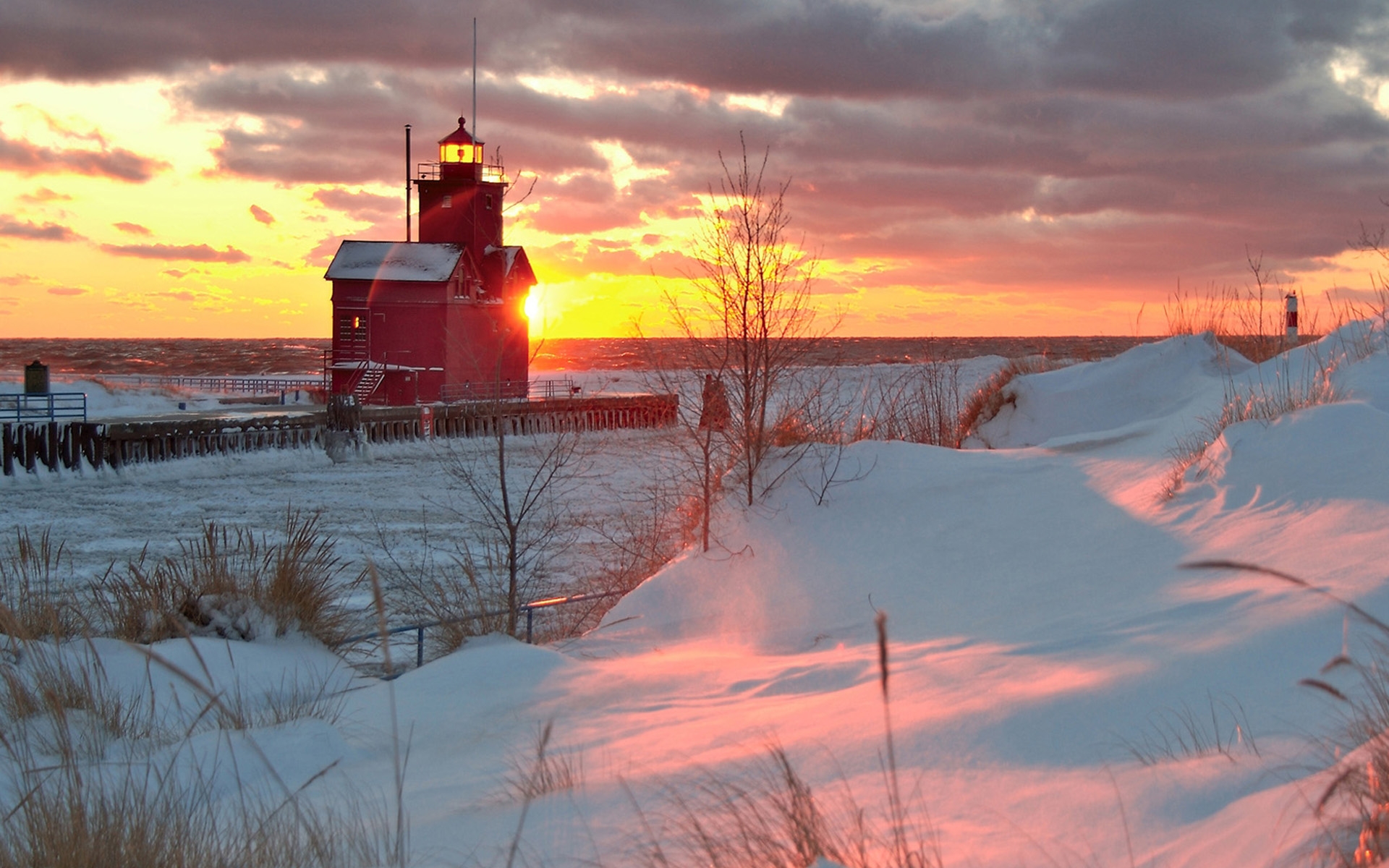 Wallpaper, sunset, sea, water, reflection, sky, snow, winter, sunrise, ice, evening, morning, tower, coast, Sun, horizon, Arctic, dusk, Beacon, Freezing, structure, cloud, dawn, geological phenomenon 1920x1200 Wallpaper