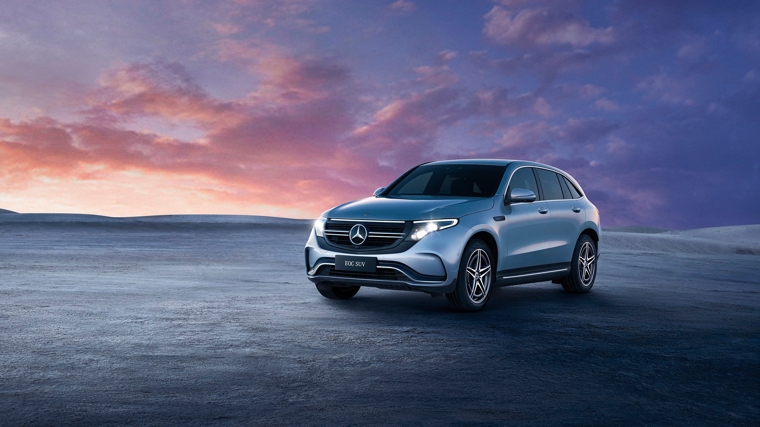 Mercedes Benz EQC Wallpaper