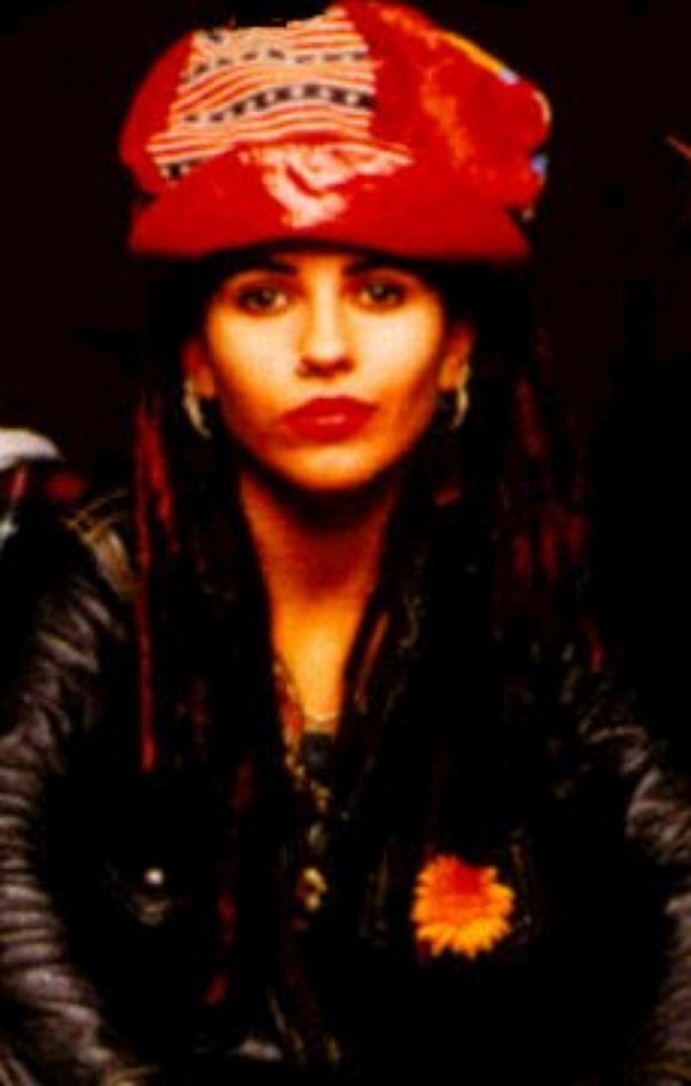 4 non blondes фото солистки