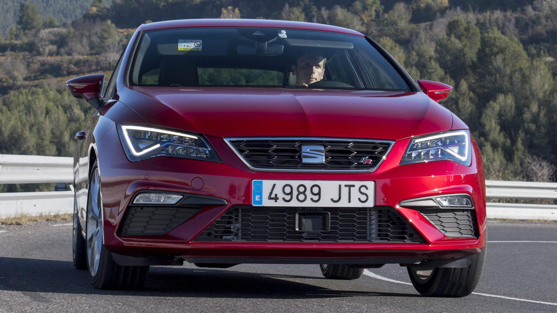 Seat Leon FR and HD Image