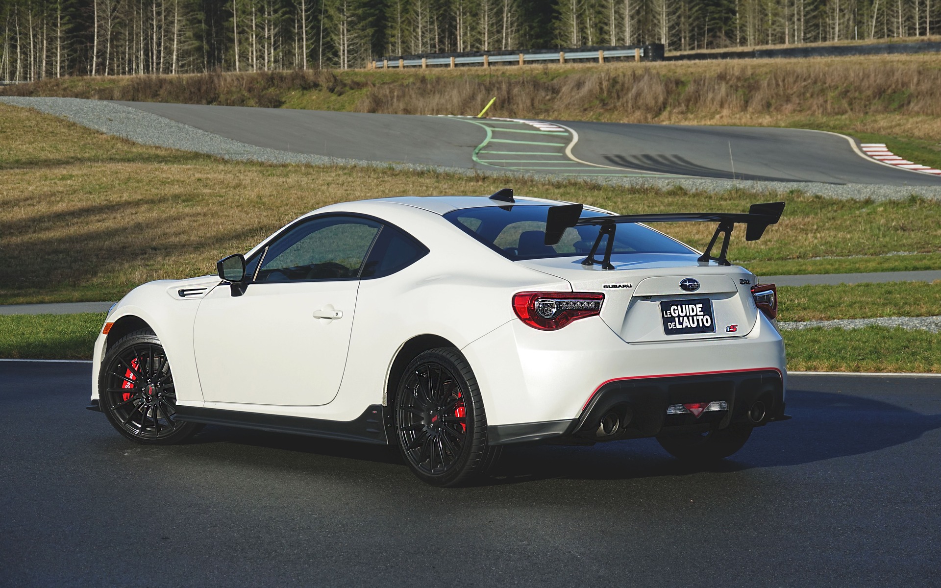 Subaru BRZ Photo 3 Car Guide