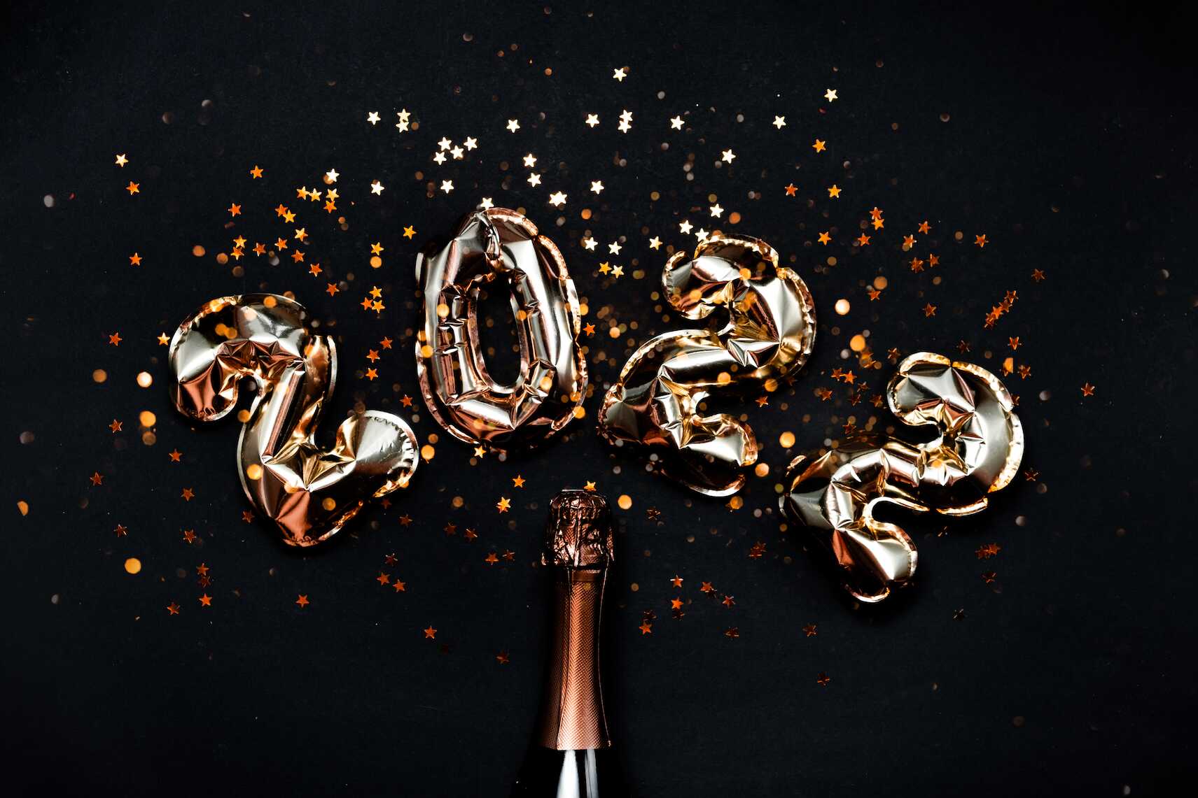 Exciting New Year's Eve Party Ideas to Ring in 2022