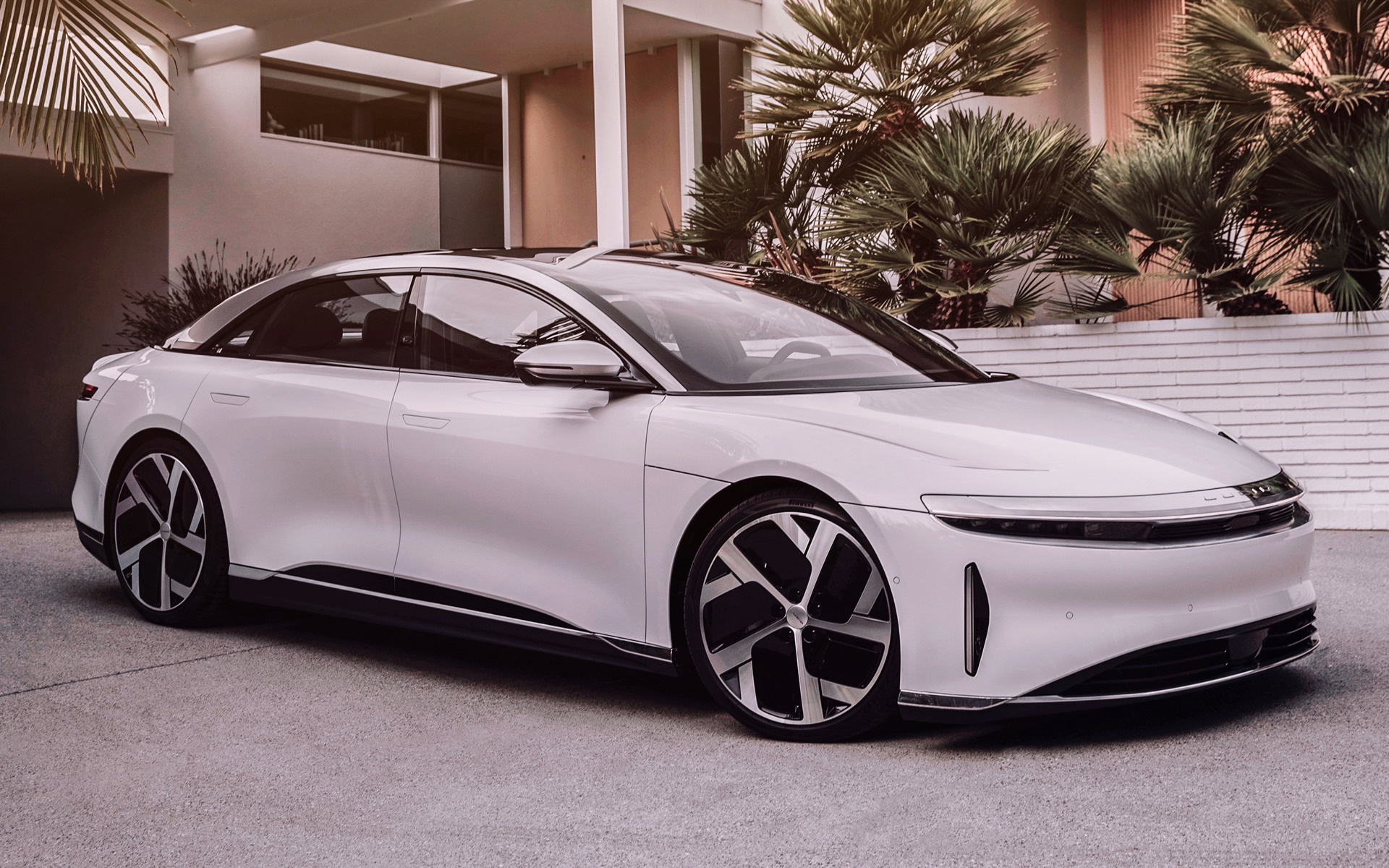 Lucid Air and HD Image