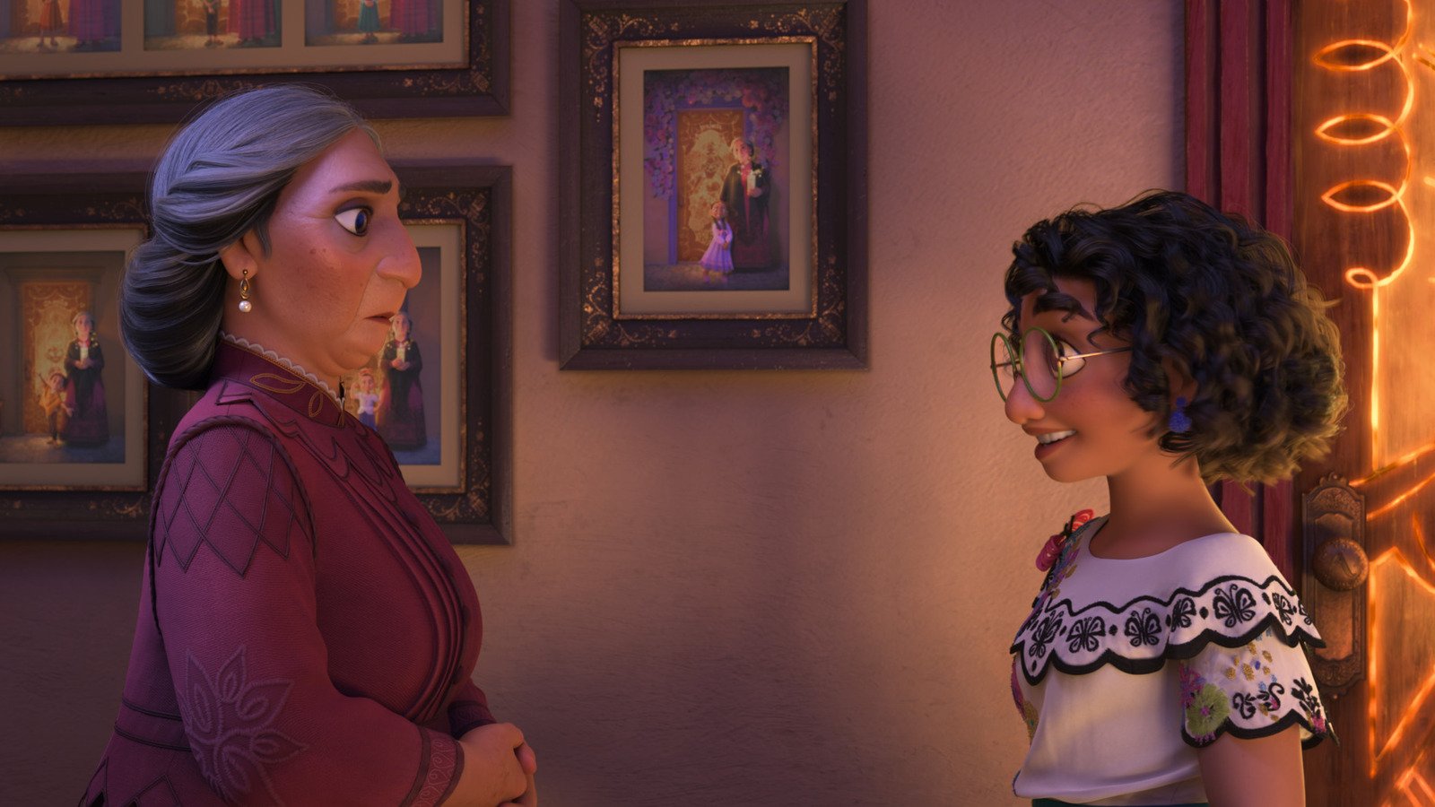 How Two White Directors Made Encanto, Disney's Musical Love Letter To Colombia