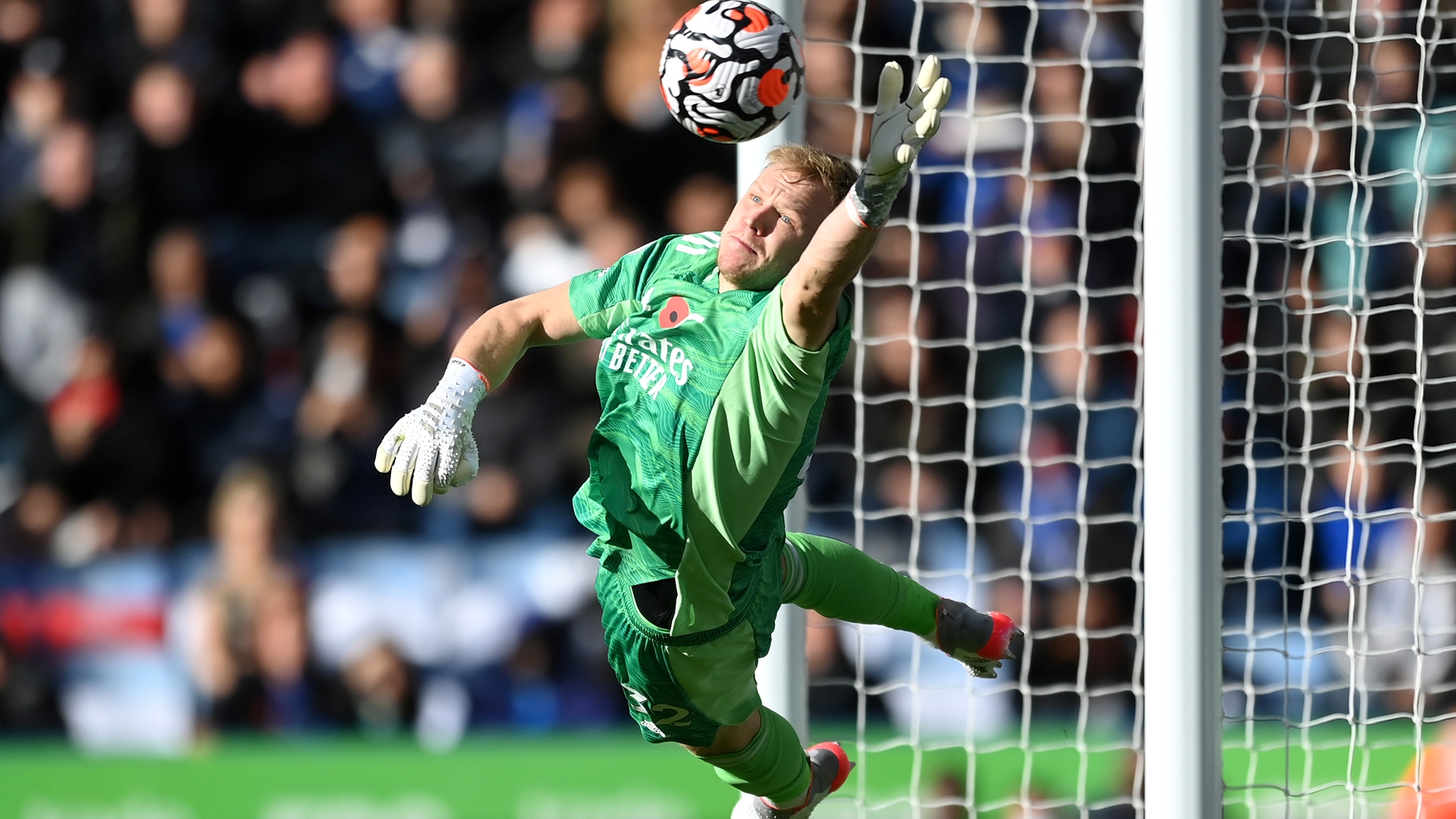 Best save I've seen in years!' heroics earn Arsenal record statement win at Leicester