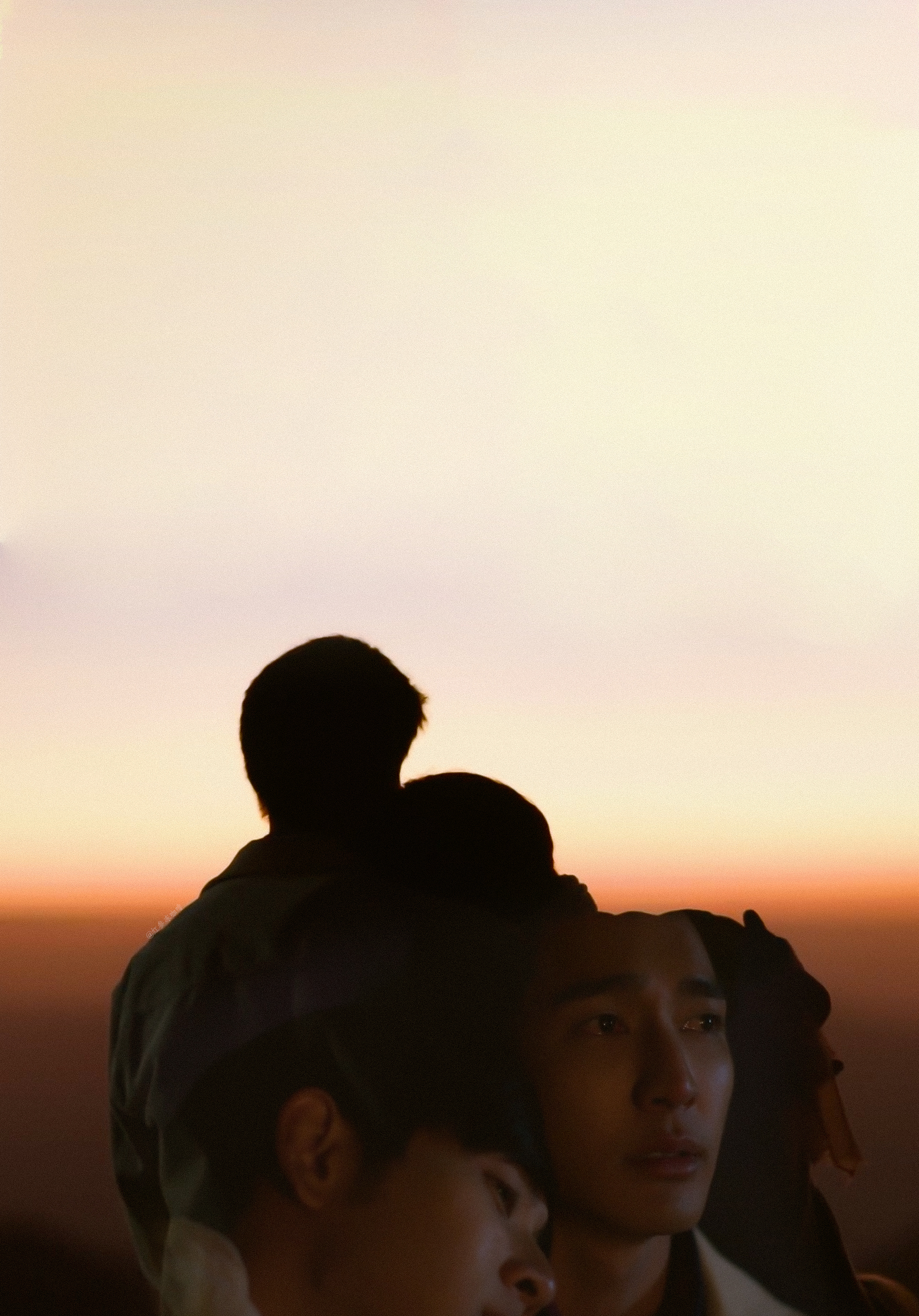 红参冻咖啡☕ wallpaper I know I'll never be the stars up in your sky But I'll pick you a flower if you like #EarthMix #เอิร์ทมิกซ์ #นิทานพันดาว stars