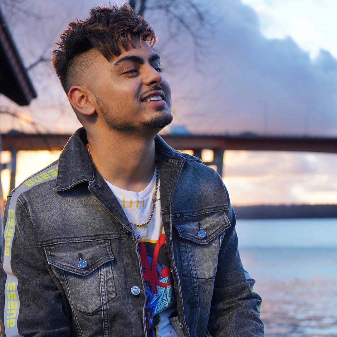 Jassa Dhillon Singer Image, Photo Free Download