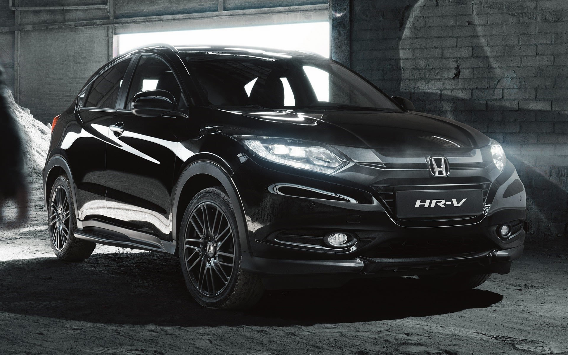 Honda HR V Black Edition (UK) And HD Image