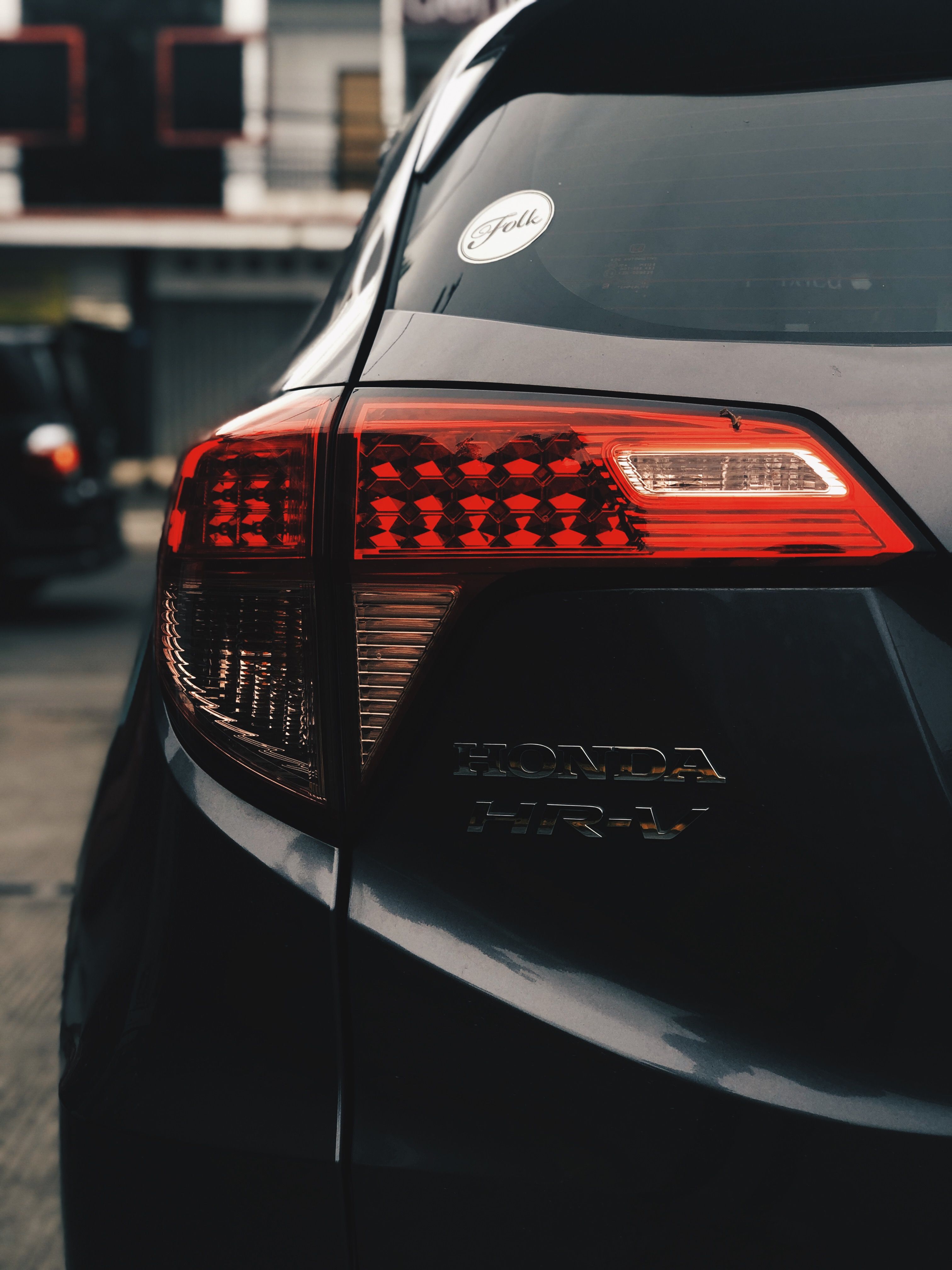 wallpaper #wallpaperiphone #potrait #iphonex #iphonexcapture #phonecamera #jogjakarta #jogja #carwallpaper #honda #hrv. Mobil impian, Mobil, Potret diri