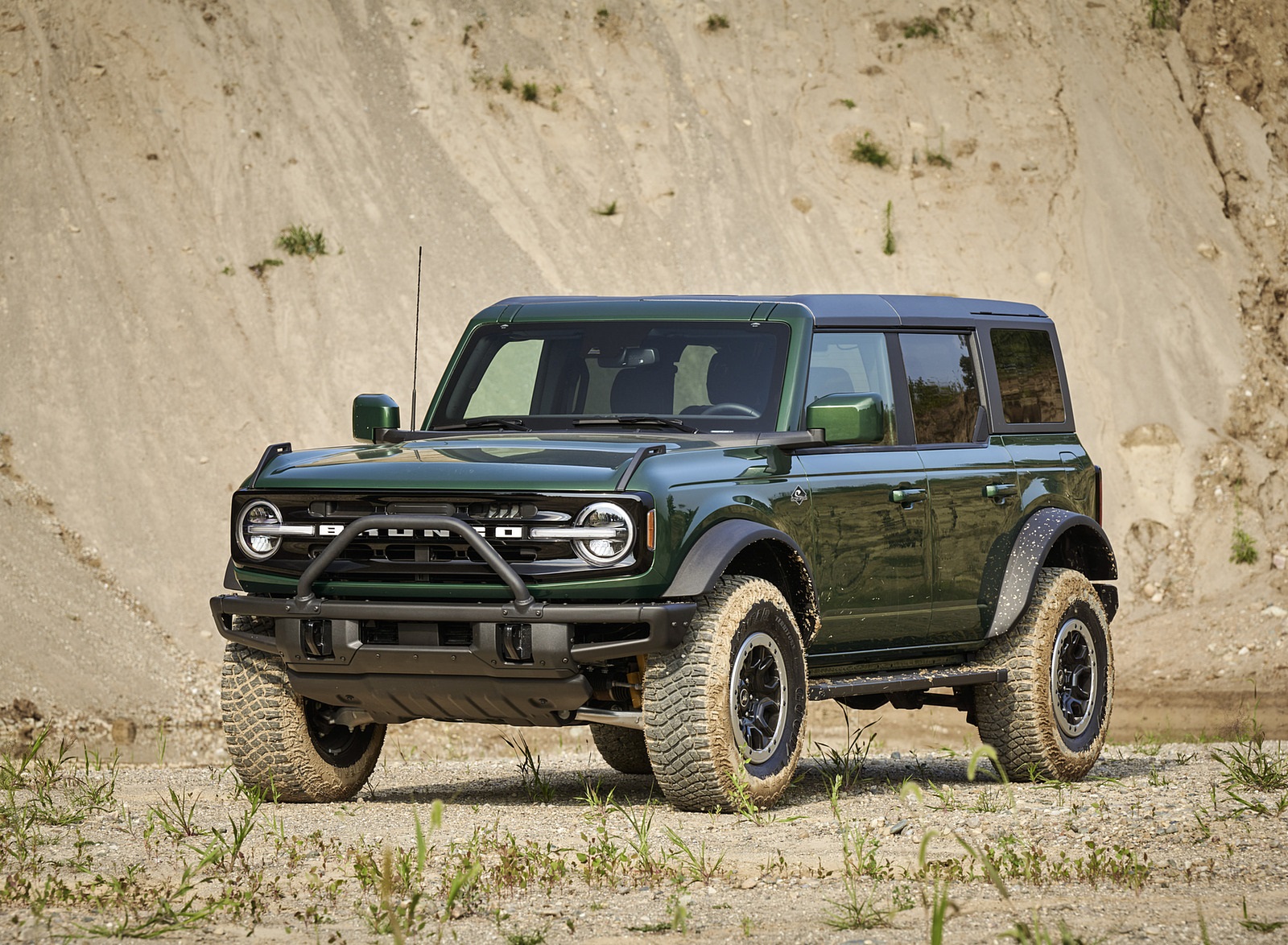 2022 Ford Bronco 4 Door Wallpaper (HD Image)