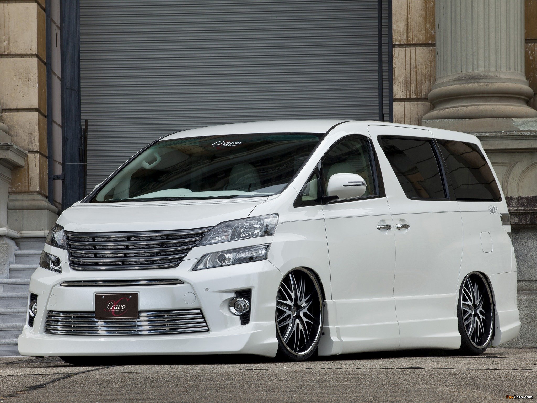 Toyota Alphard Vellfire