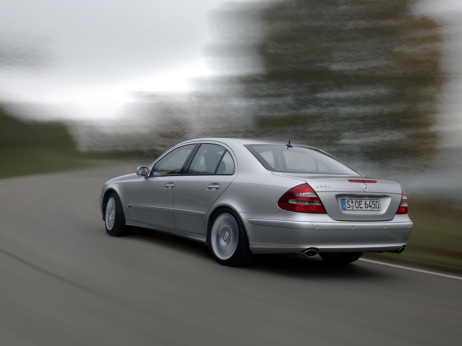 Mercedes Benz E Class W211 Picture. Mercedes Benz Photo Gallery