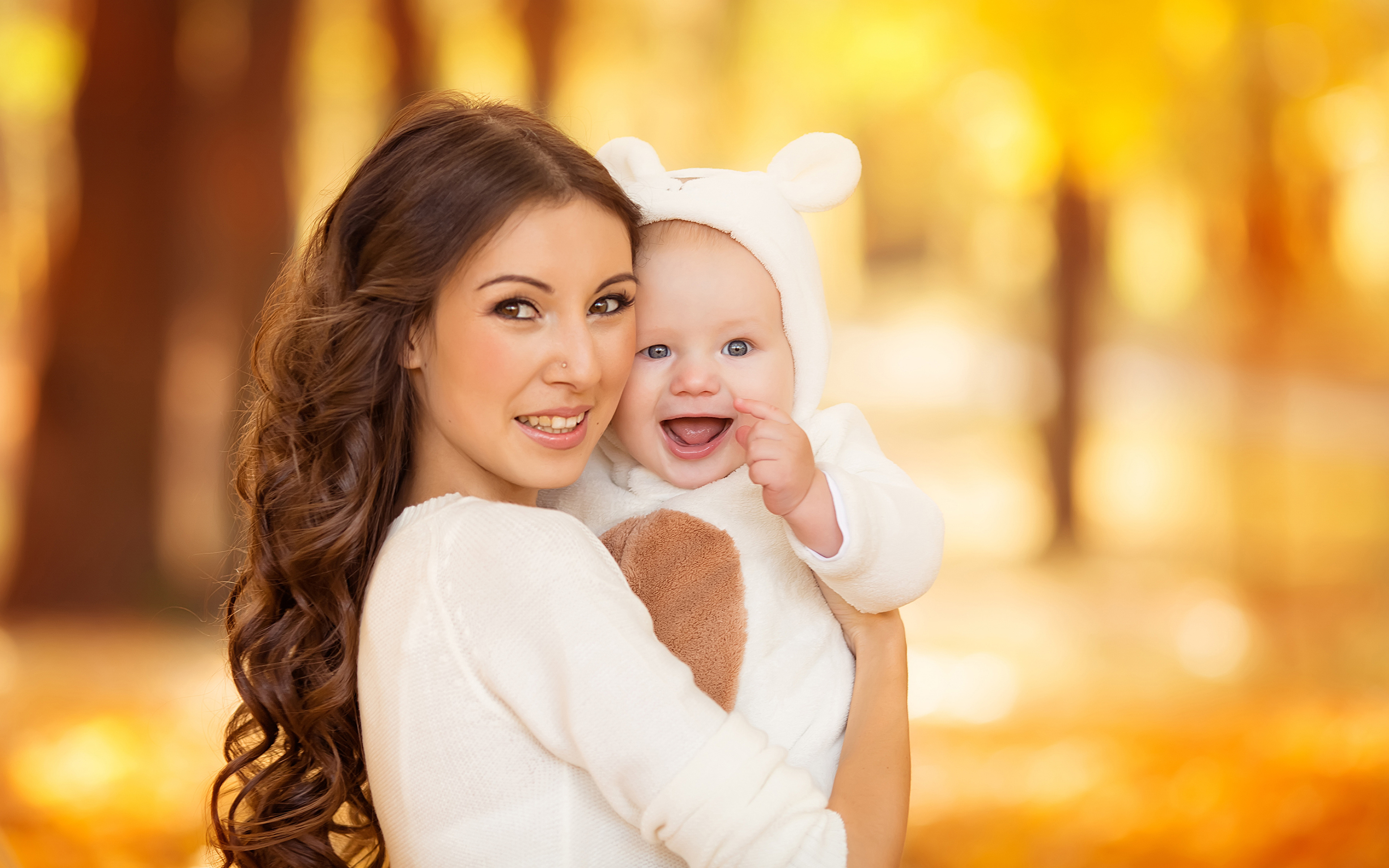 Picture newborn Brown haired Smile Mother Children Two 3840x2400