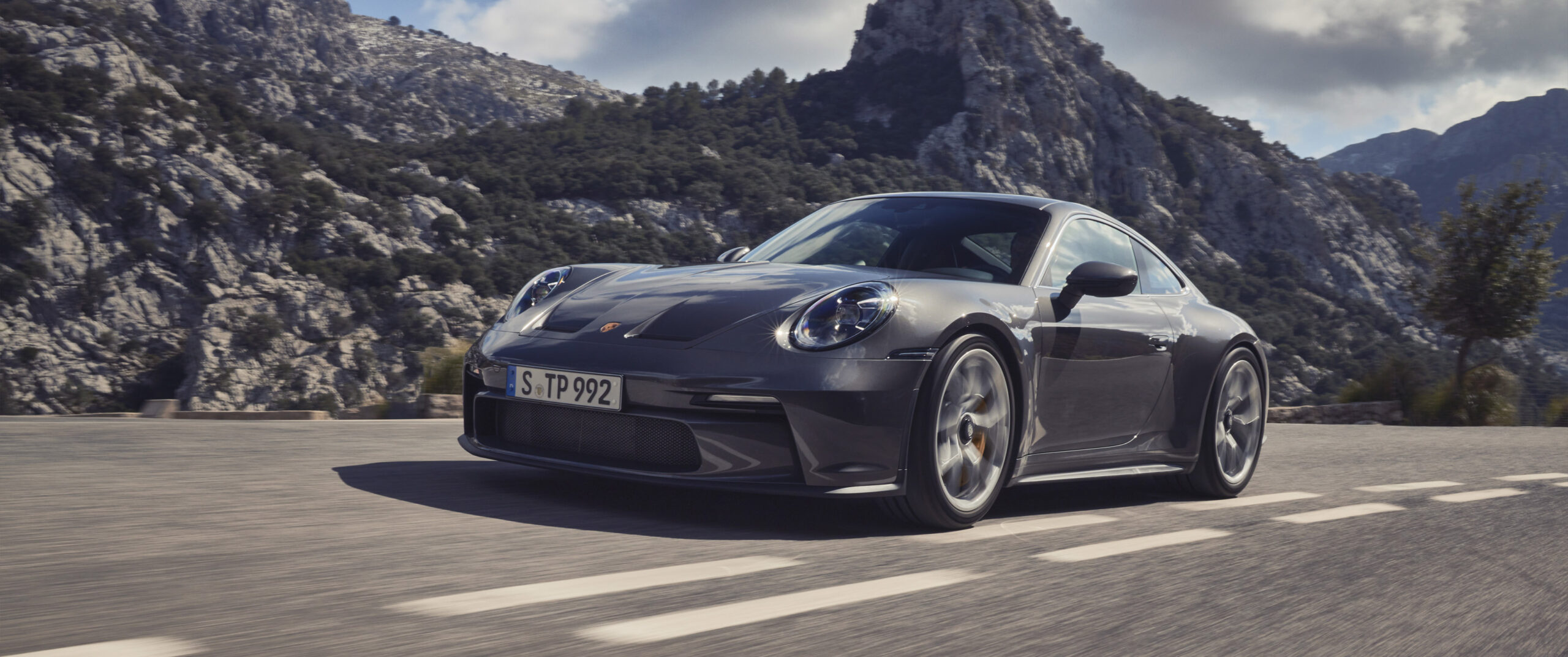 2022 Porsche 911 GT3 Touring Wallpaper