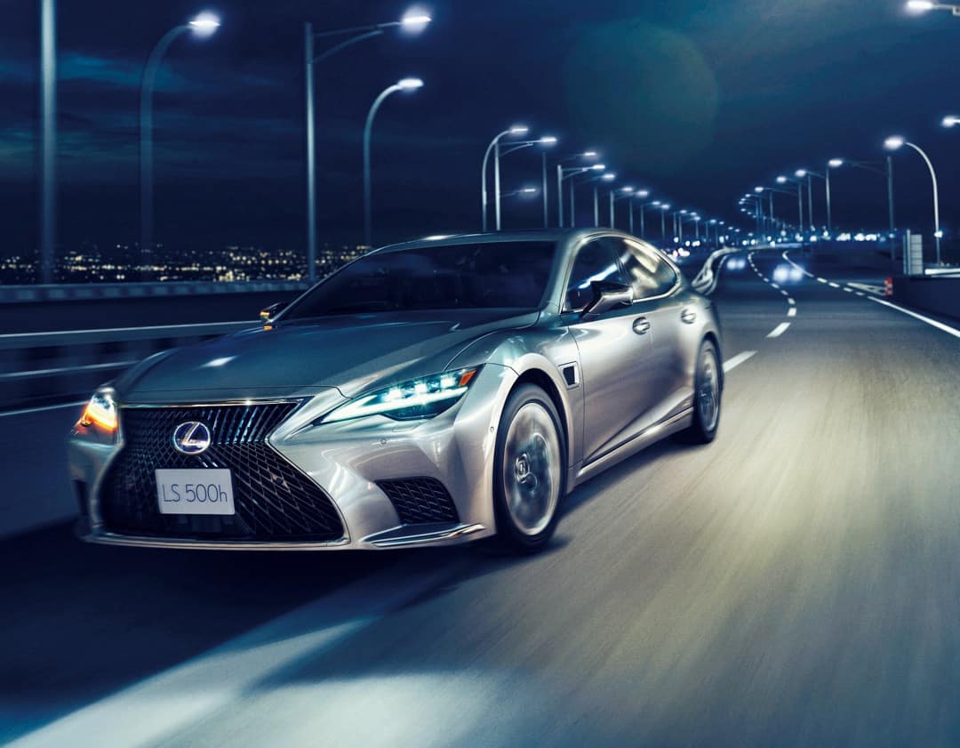 2022 Lexus LS 500h Driver Assist Technology