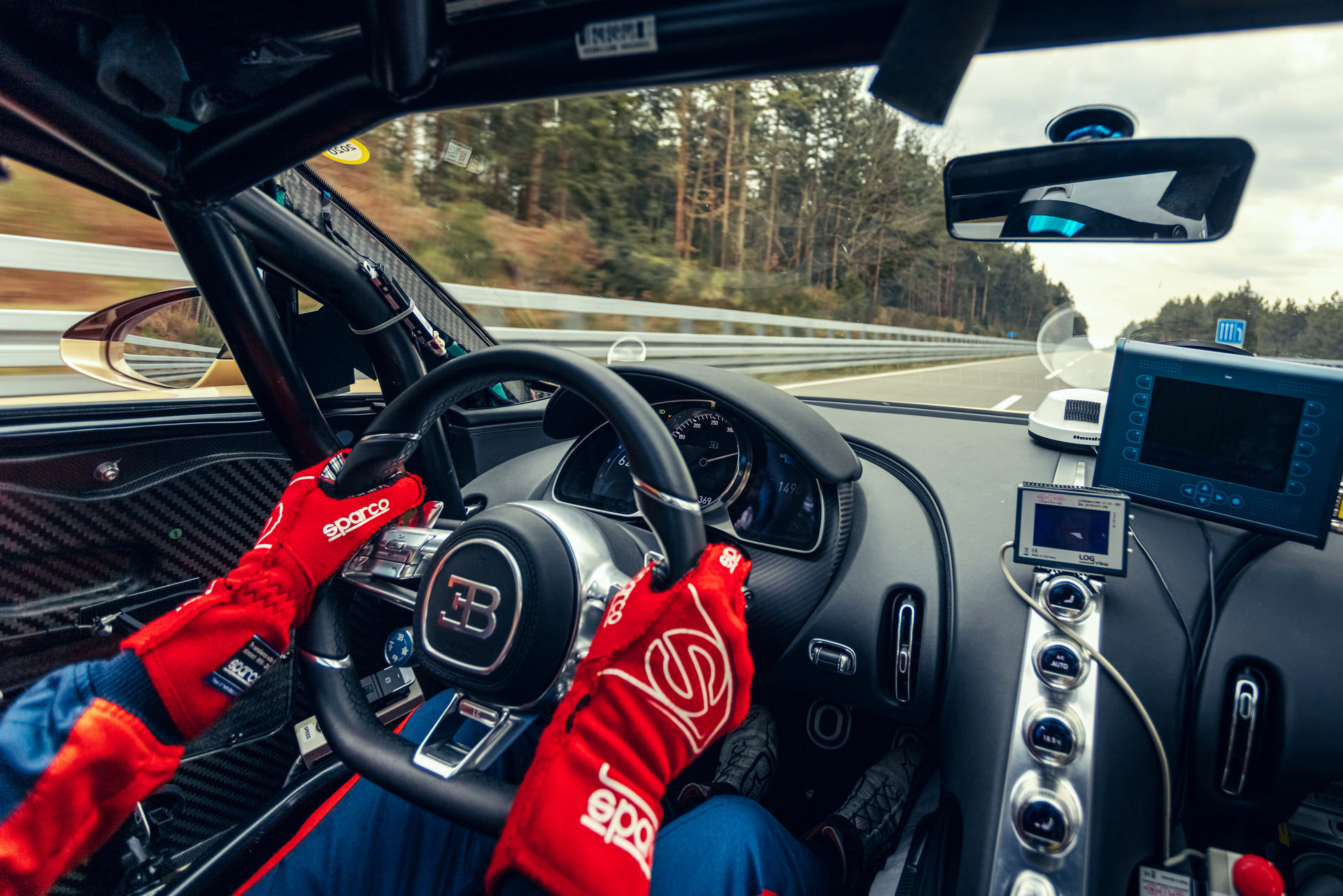 2022 Bugatti Chiron Super Sport Wallpaper