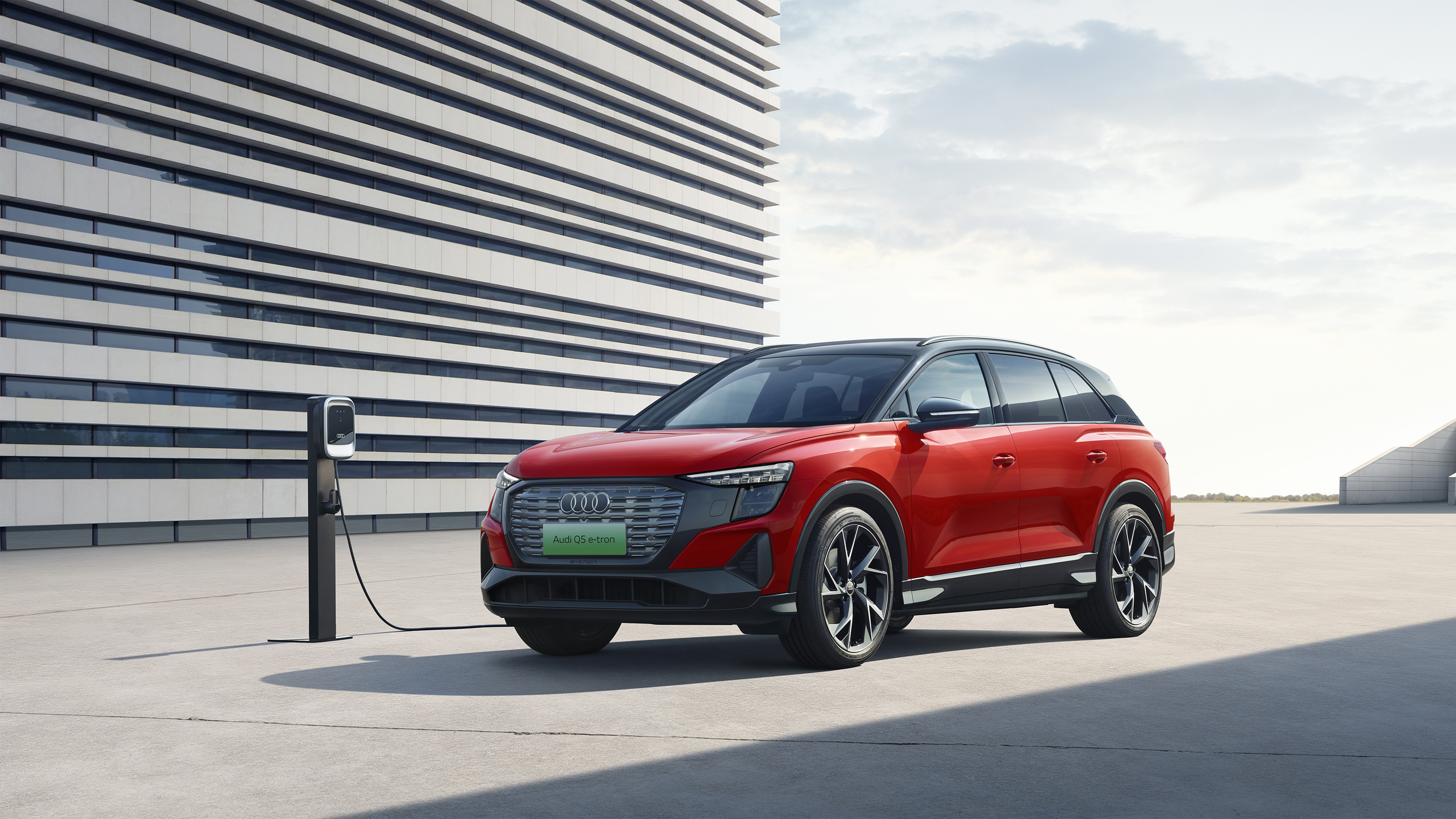 Audi Q5 50 E Tron Quattro 2022 4K Wallpaper. HD Car Wallpaper