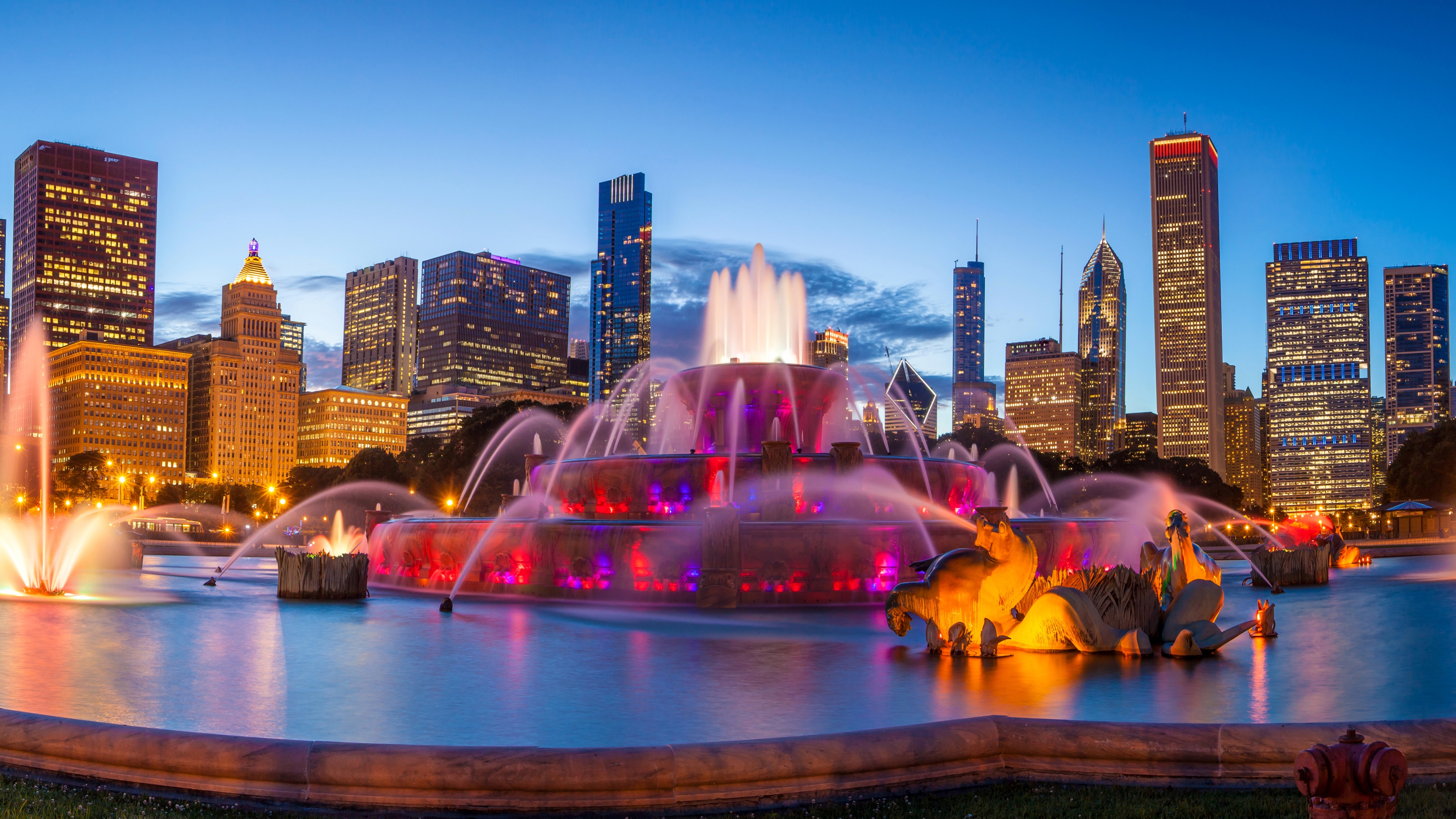 Fountain in Chicago City Wallpaper 8k Ultra HD
