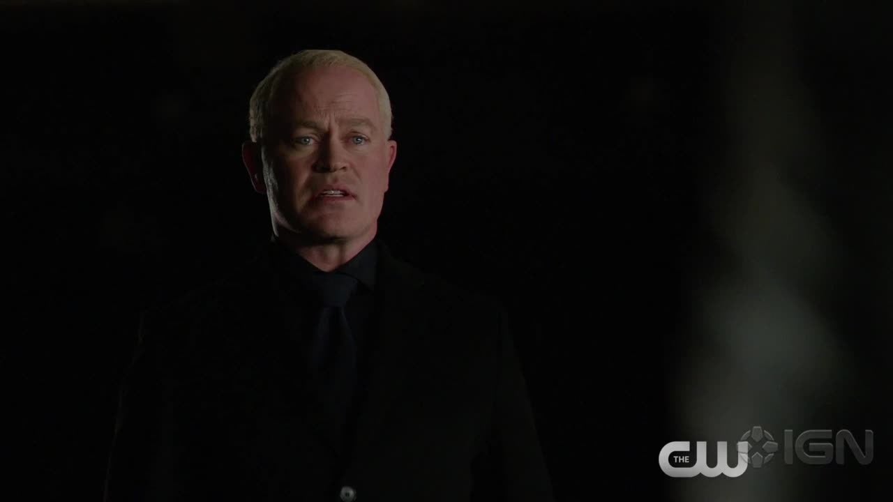 Arrow: Damien Darhk Confronts Oliver and Felicity