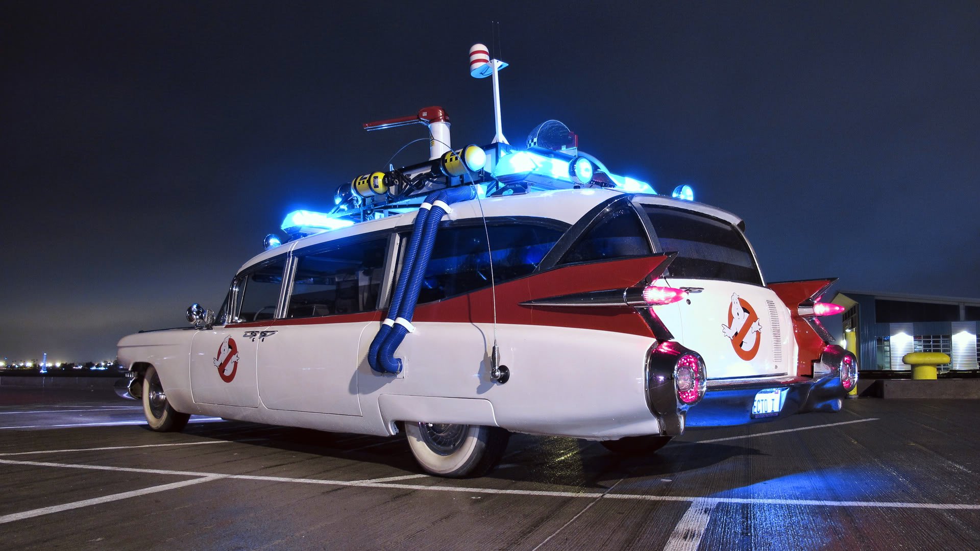 ghostbusters, Action, Adventure, Supernatural, Comedy, Ghost, Ambulance, Emergency Wallpaper HD / Desktop and Mobile Background