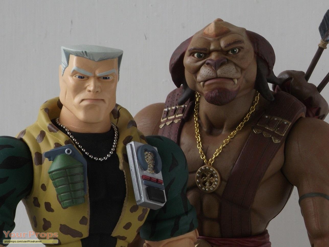 NATURALISTIC! UNCANNY! MARVELOUS!: SMALL SOLDIERS (1998), THUNDERBIRDS (2004)