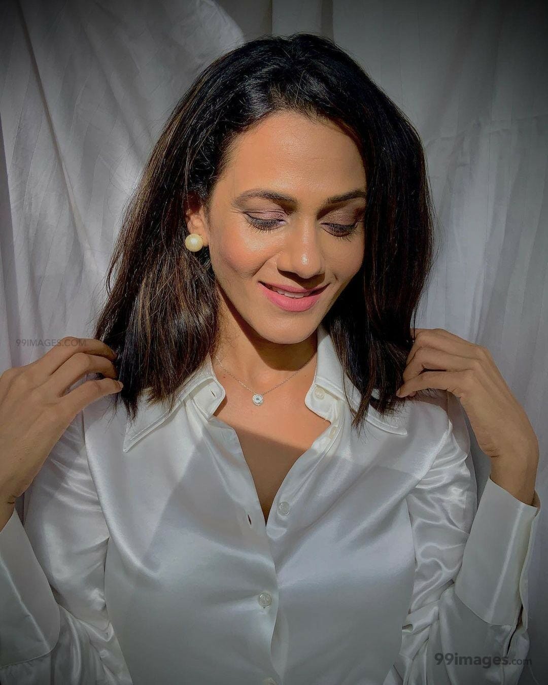 Kajal Pisal HD Wallpaper (Desktop Background / Android / iPhone) (1080p, 4k) (1080x1350)