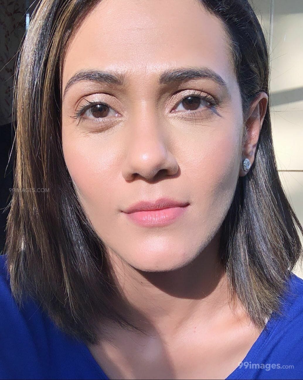 Kajal Pisal HD Wallpaper (Desktop Background / Android / iPhone) (1080p, 4k) (1034x1294)