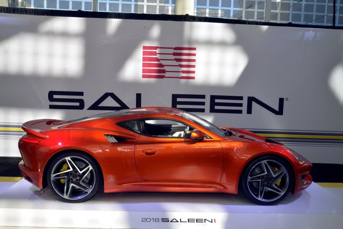 Saleen S1 looks striking at LA auto show debut