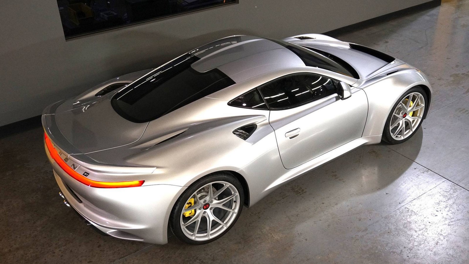 Saleen S1 Revealed With 450 HP, 180 MPH Top Speed