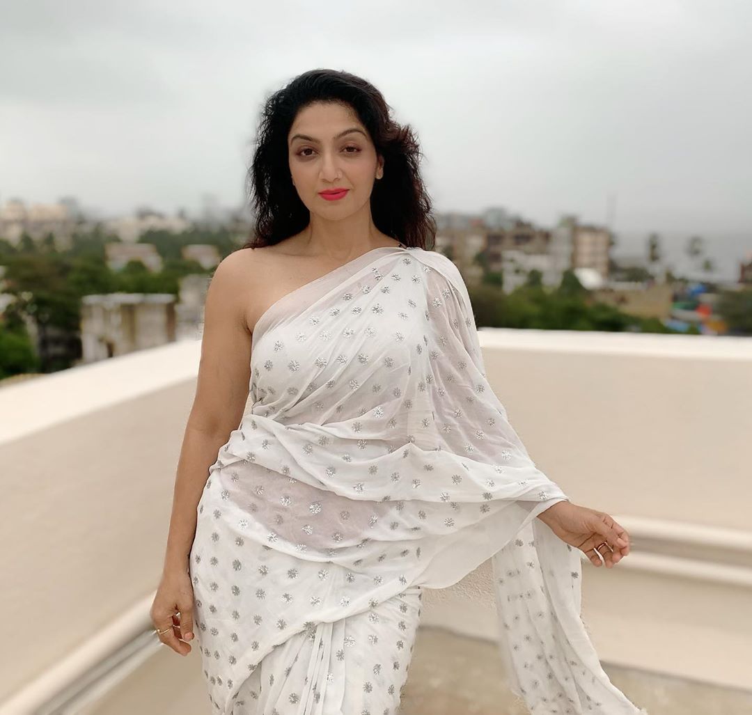 Aartii Naagpal Gorgeous Actress Age, Bio, Films, Photo