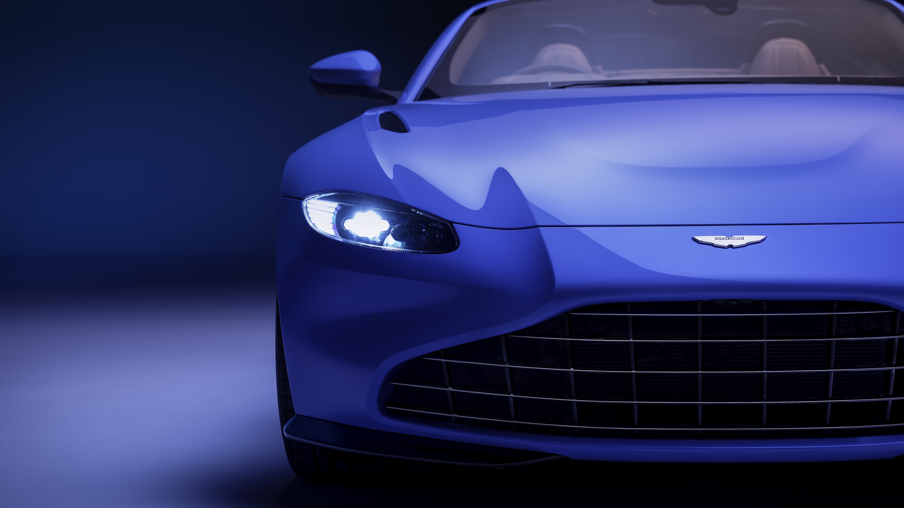 Aston Martin Vantage Roadster 4K Wallpaper