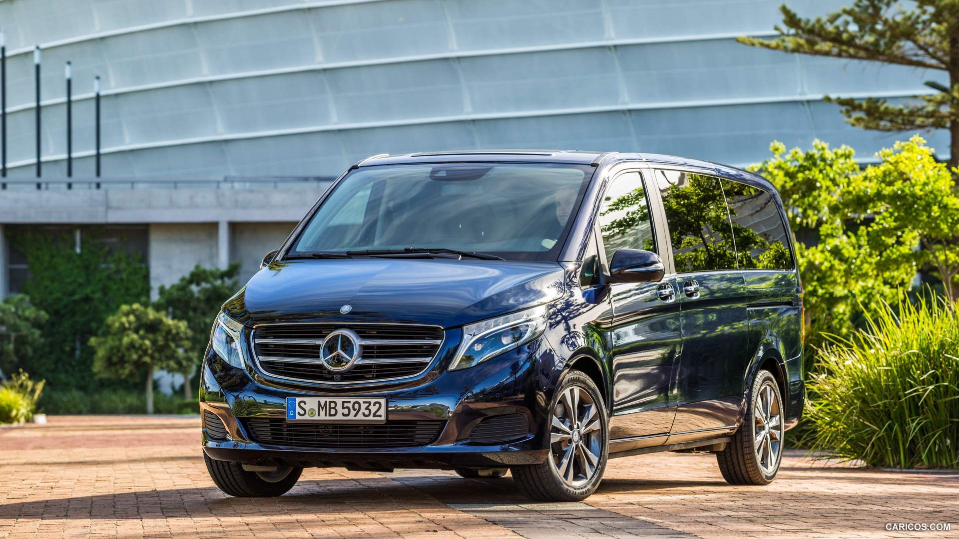 Mercedes Benz V Class Picture. Mercedes Benz Photo Gallery
