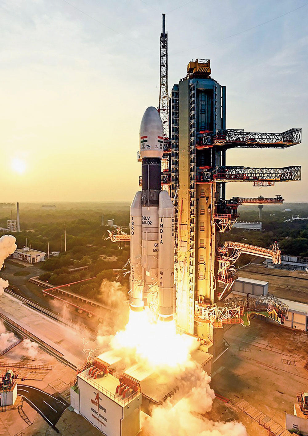 ISRO Launches Manned Satellite GSLV Mark III