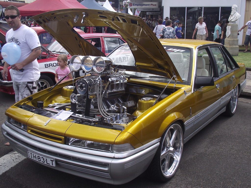 Holden VL Calais Drag Car. This looked incredible