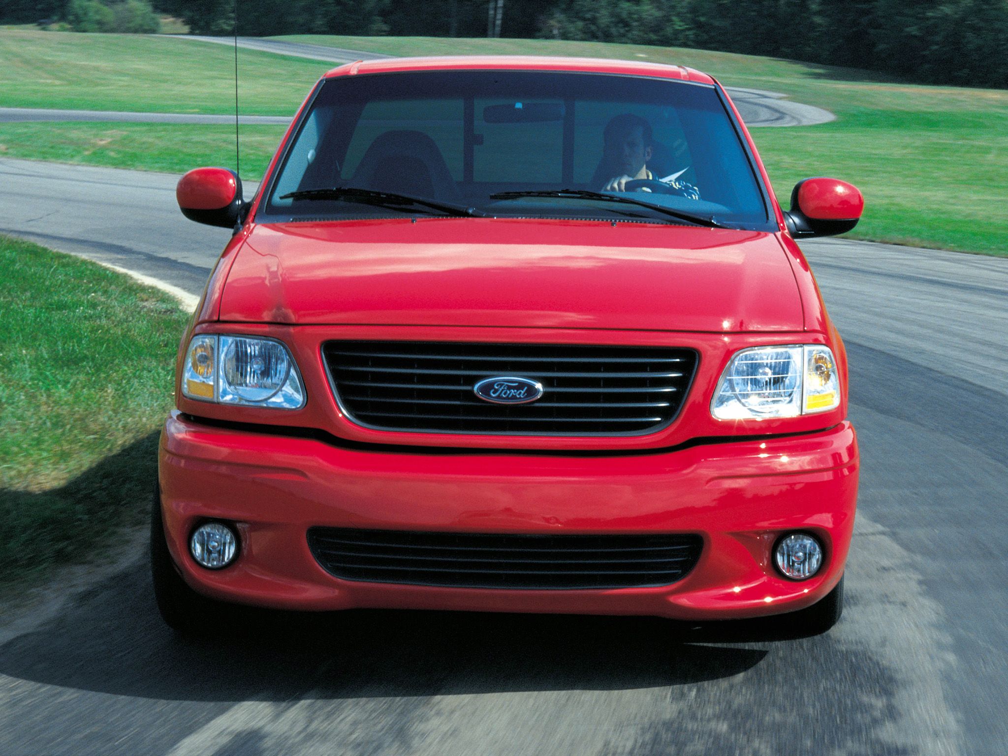 Ford SVT F 150 Lightning Muscle Pickup D Wallpaper