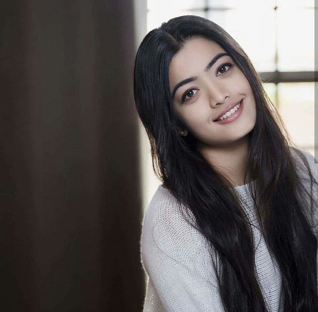 Rashmika Mandanna hot photo. Actress Rashmika Mandanna hot