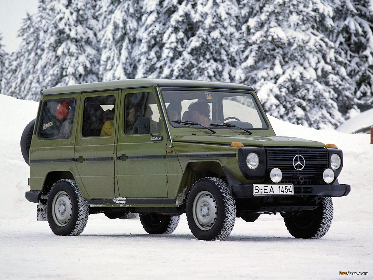 Mercedes Benz 280 GE (W460) 1979–90 Wallpaper (1280x960)