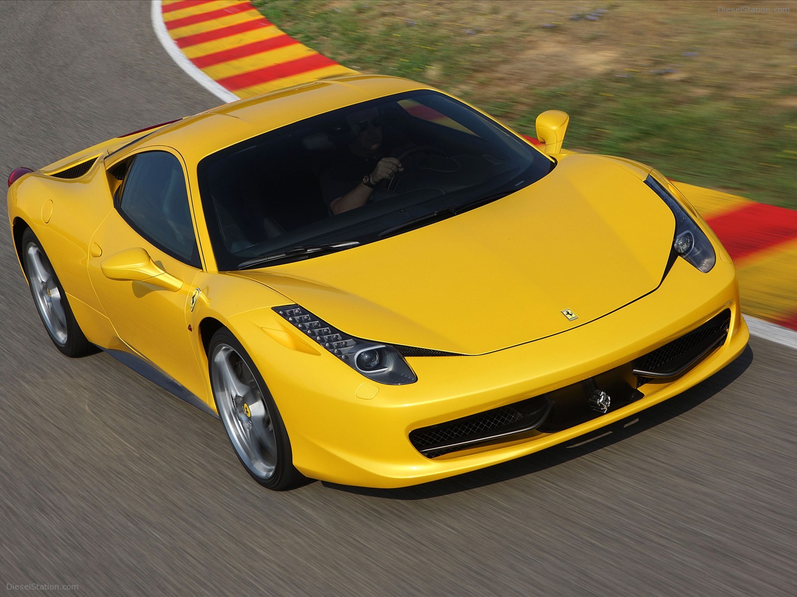 Ferrari 458 Italia 2010 Exotic Car Wallpaper of 44, Diesel Station