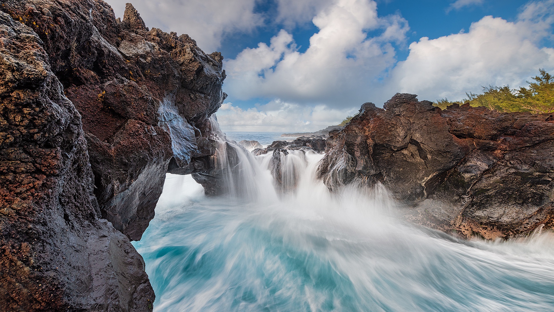 Indian Ocean Coast Water Rock Nature La Reunion Island Wallpaper:1920x1080