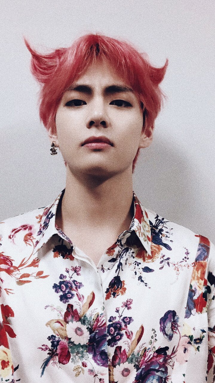 Lockscreens Lockscreens FOLLOW FOR MORE #LockScreen #BTSWallpaper #BTS #Wallpaper #Follow #V #Taehyung #Tae