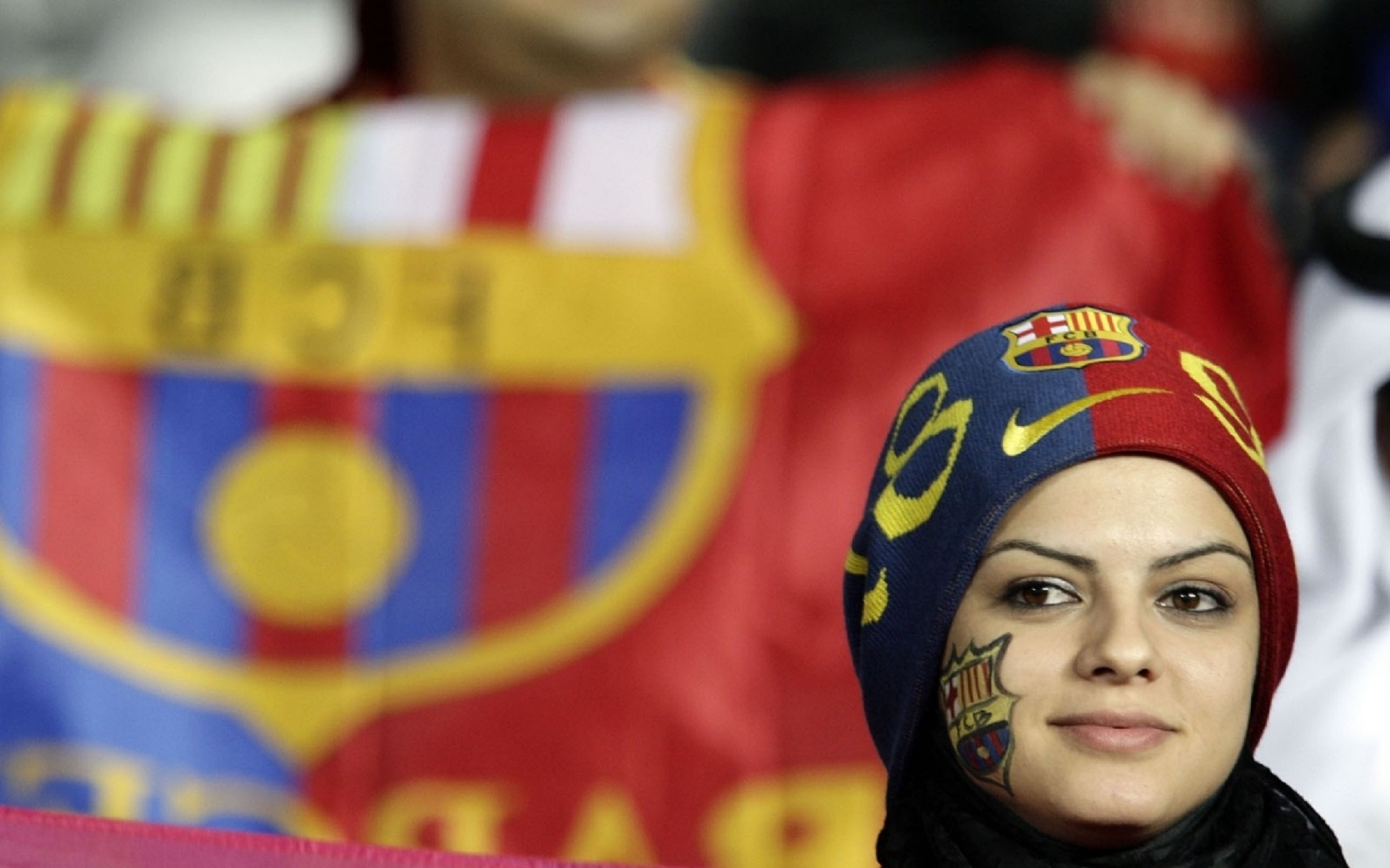 Barcelona F.C Woman Fan Wallpaper