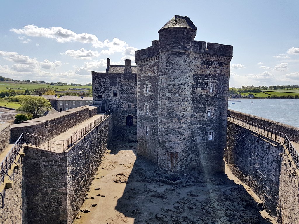 Historic Falkirk: Castles, Romans, Railways anda Pineapple?