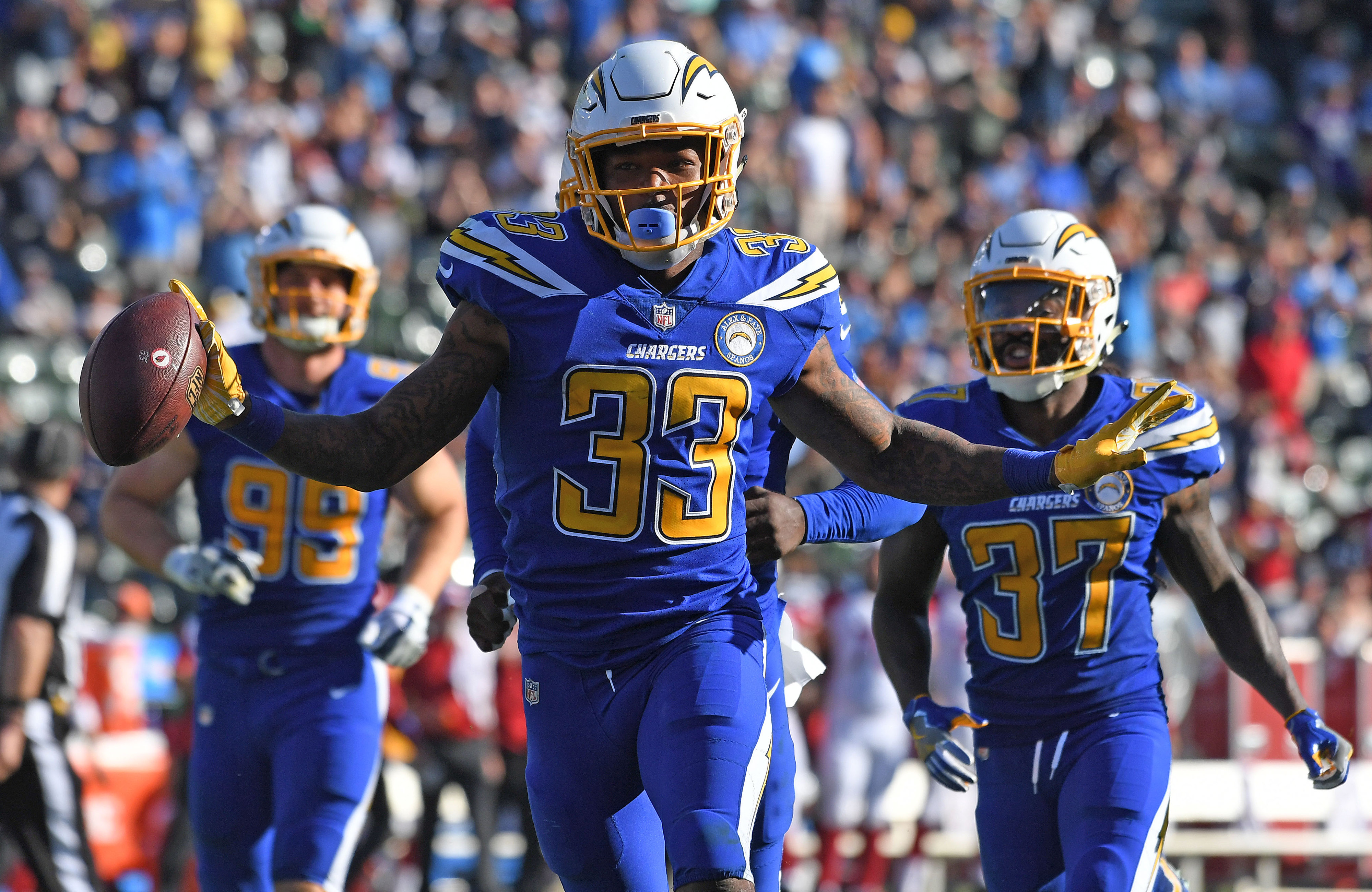 Chargers rookie Derwin James thrives in multiple roles