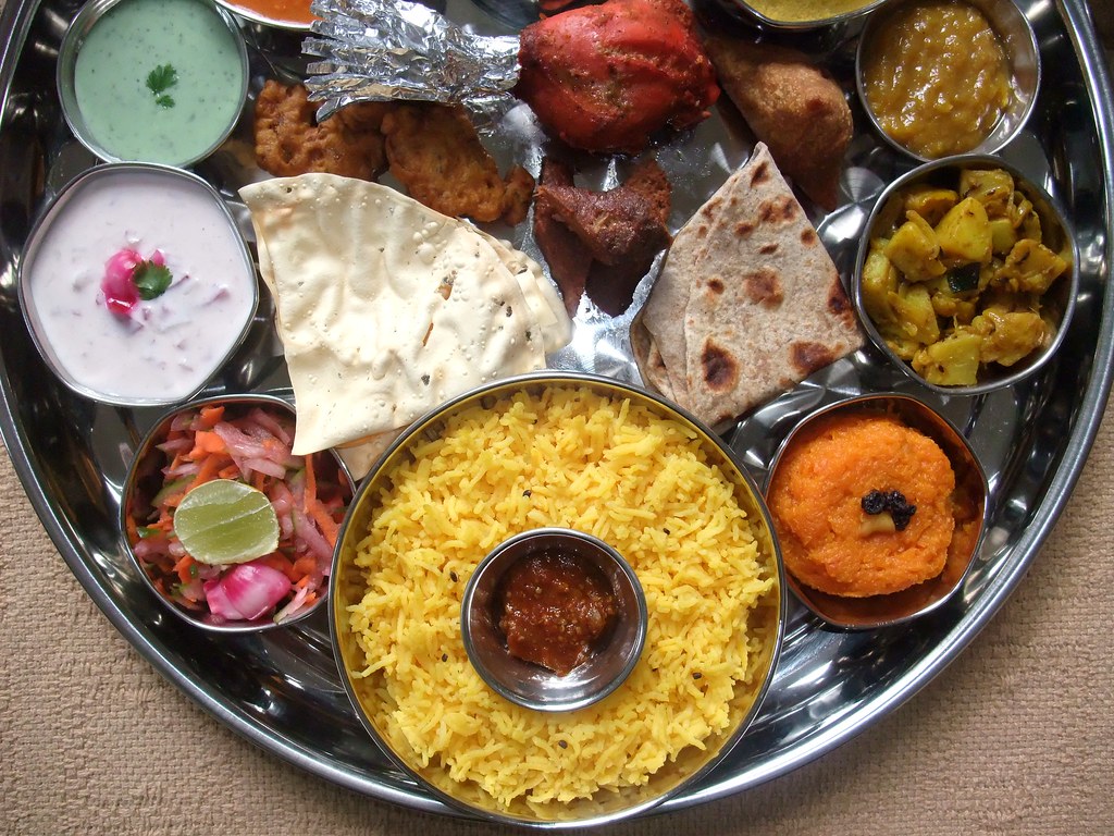 INDIAN FOOD Thali 11. NORTH INDIAN PUNJABI THALI