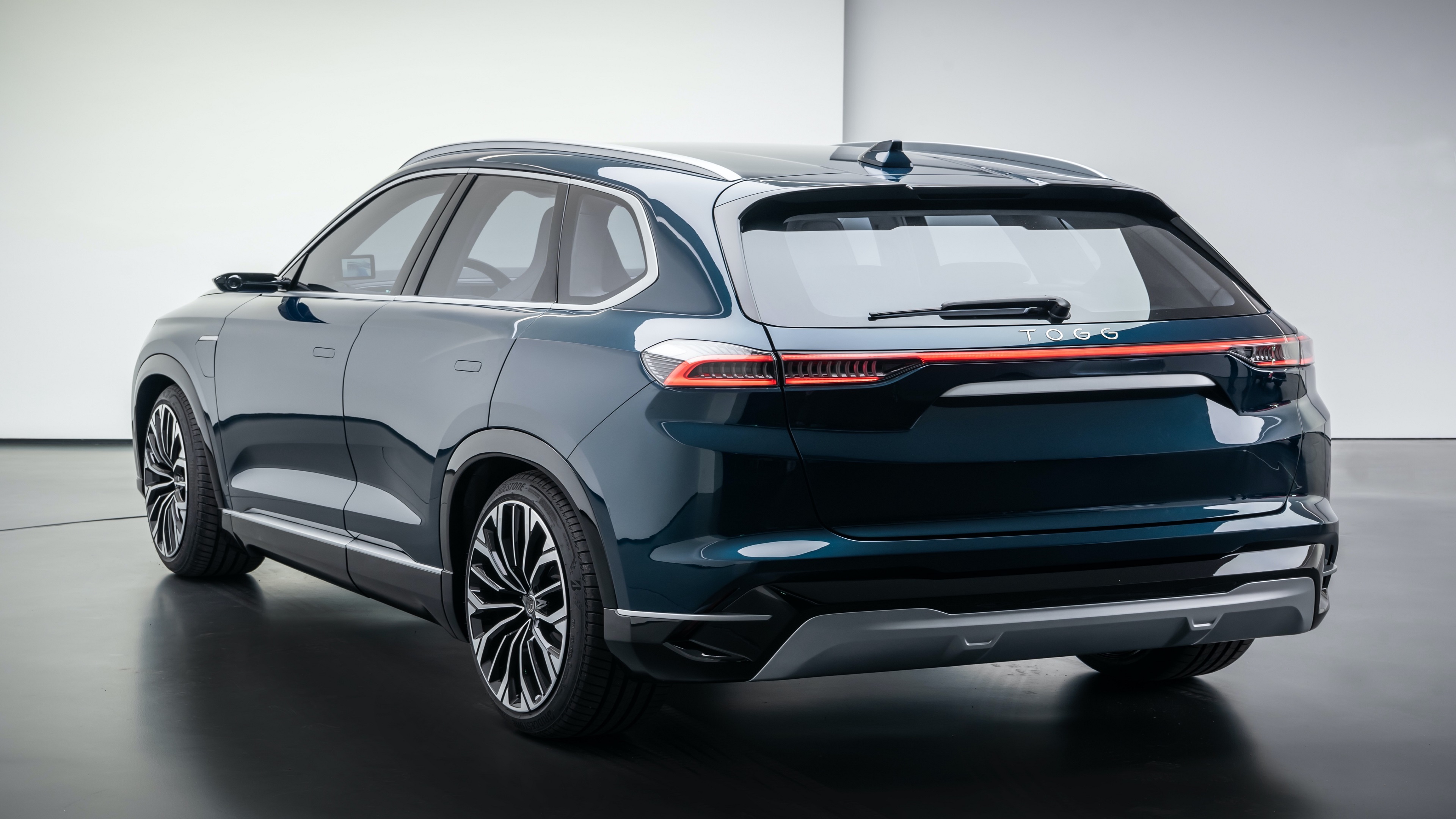 Wallpaper 4k Togg, Electric Car of Turkey 2022 4×4 400 Hp Dark Blue Rear Wallpaper