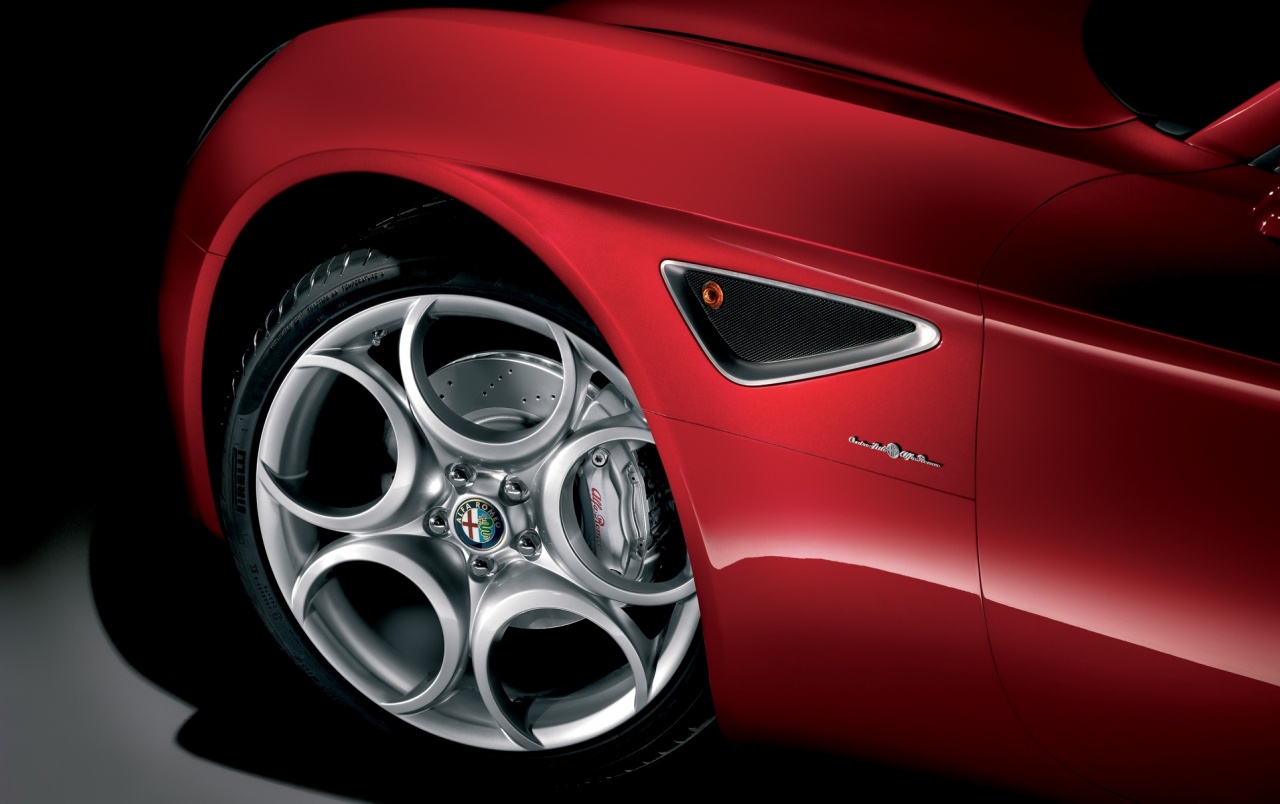 Alfa Romeo 8C wheel wallpaper. Alfa Romeo 8C wheel