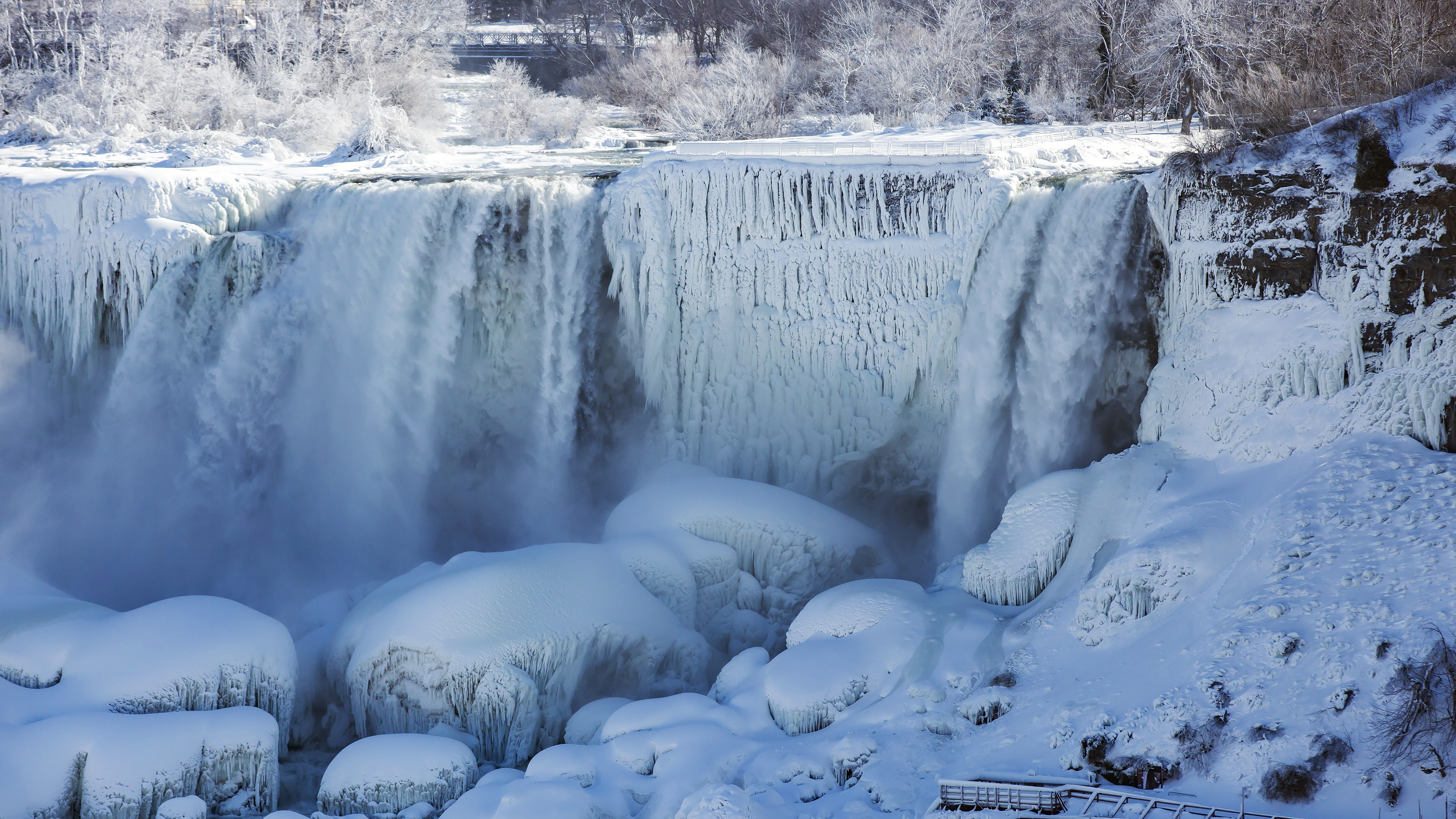 Here are 9 of the most magical frozen landscapes
